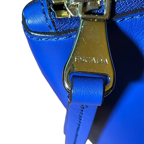 Escada in excellent condition. Used only few times. - Picture 6 of 16